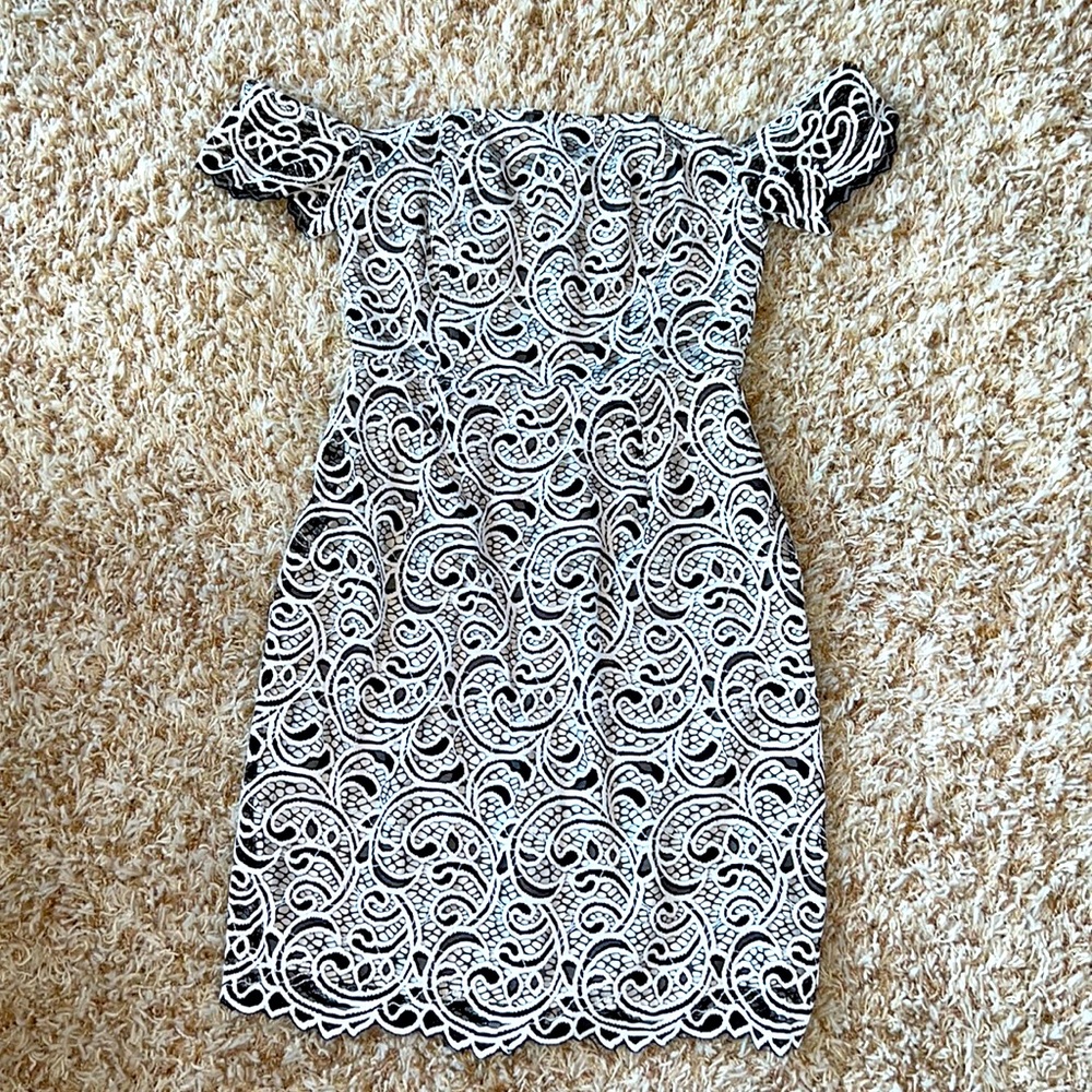 BB Dakota -RSVP- off shoulder dress 4